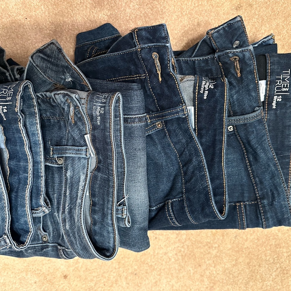 Lot of jeans